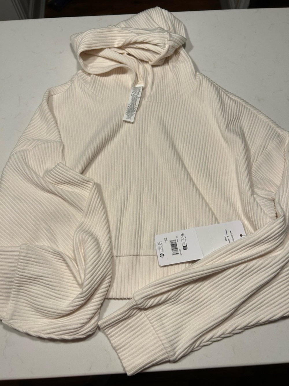 Alo muse hoodie ivory NWT size small